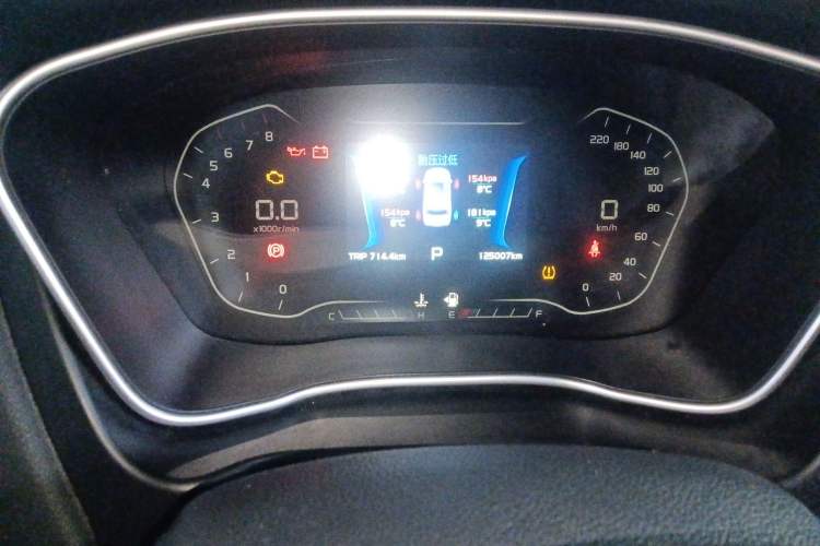 Used Geely Auto Vision X6 2019 1.4T CVT 4G Connected Luxury Version China V Standard Odometer Close Up