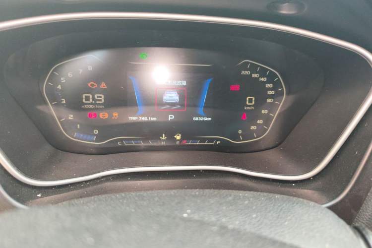 Used Geely Auto Vision X6 2019 1.4T CVT 4G Connected Luxury Version China VI Standard Odometer Close Up