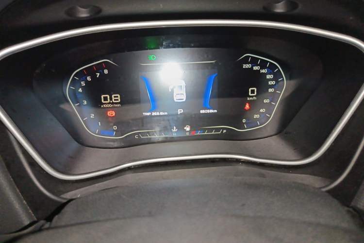 Used Geely Auto Vision X6 2019 1.4T CVT 4G Connected Flagship Version China VI Standard Odometer Close Up