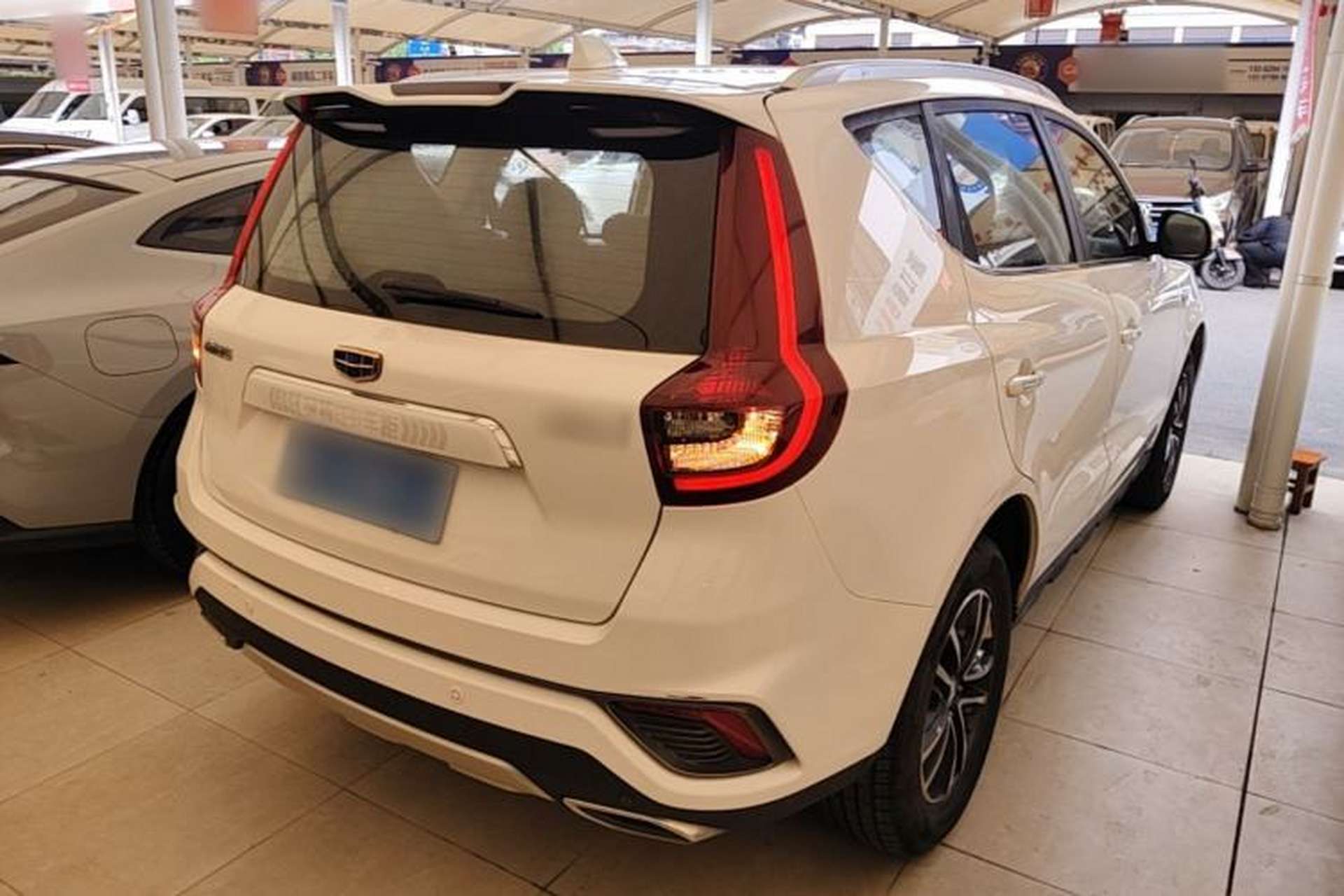 Used Geely Auto Vision X6 2019 1.4T CVT 4G Connected Flagship Version China VI Standard Rear Right 45 Deg