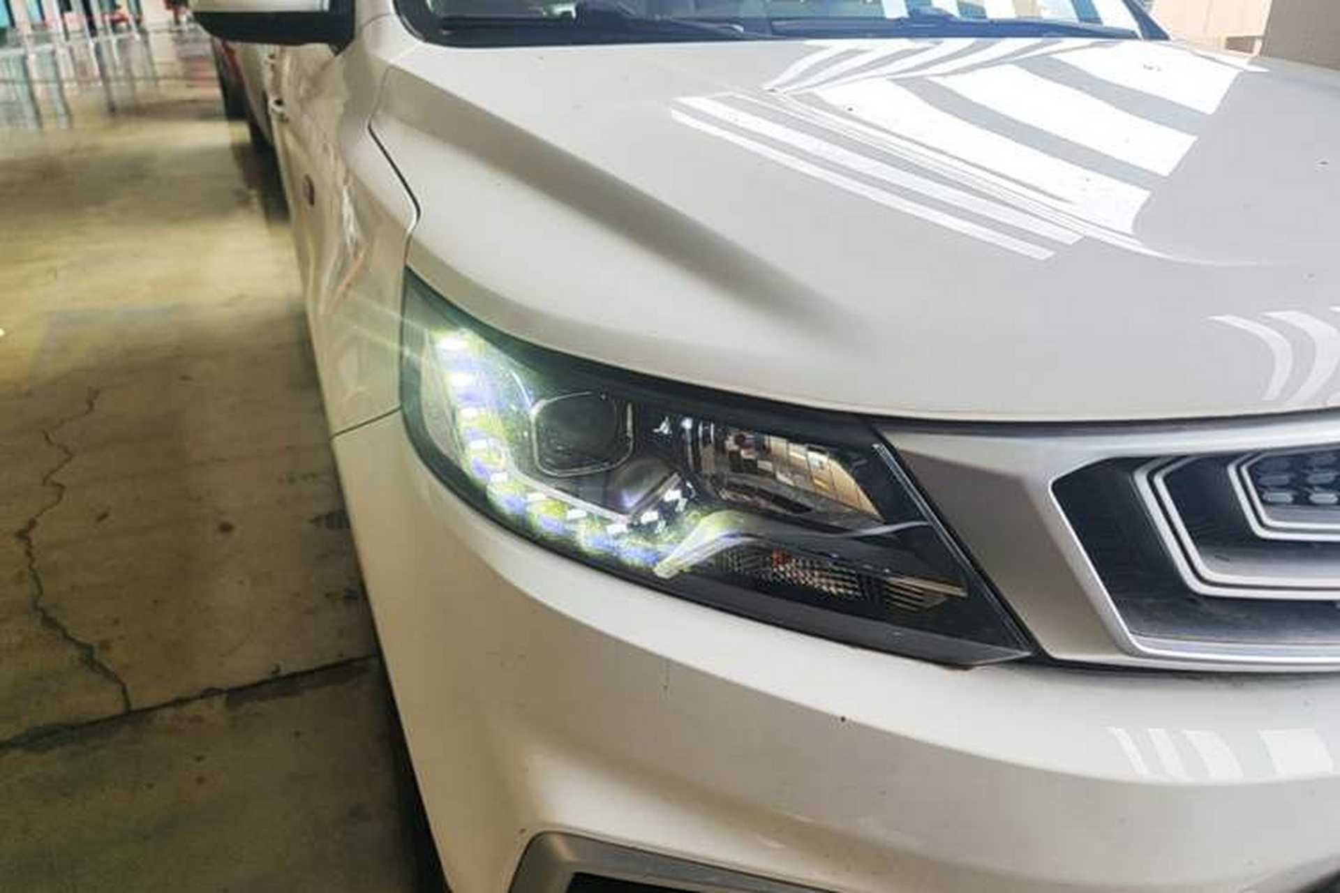 Used Geely Auto Vision X6 2019 1.4T Manual 4G Connect Luxury Model China VI Standard Right Front Headlight