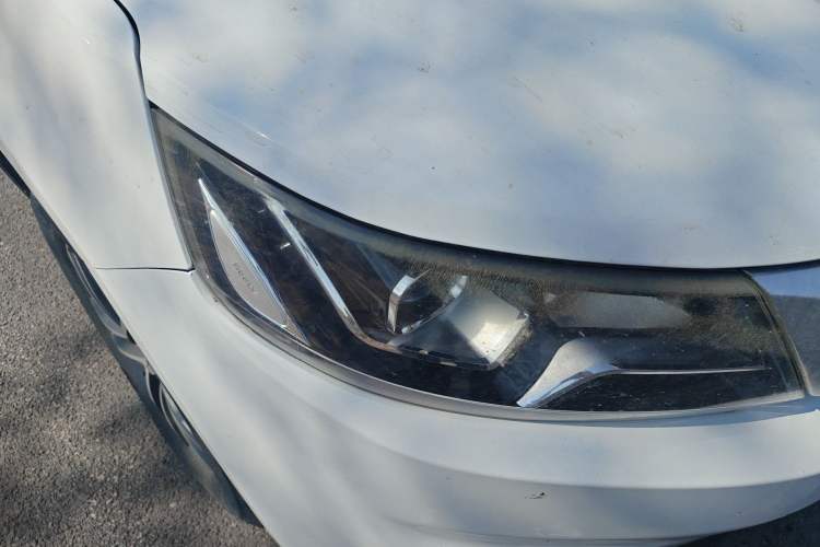 Used Geely Auto Vision X6 2019 1.4T CVT 4G Connected Luxury Version China VI Standard Right Front Headlight