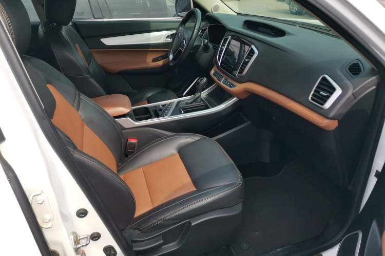 Used Geely Auto Vision X6 2019 1.4T CVT 4G Connected Luxury Version China VI Standard Right Front Seat
