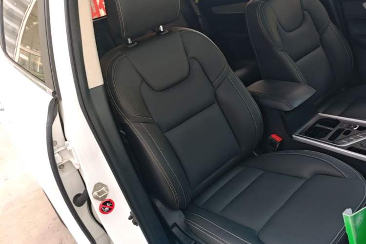 Used Geely Auto Vision X6 2019 1.4T Manual 4G Connect Luxury Model China VI Standard Right Front Seat