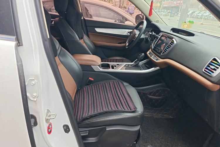 Used Geely Auto Vision X6 2019 1.4T CVT 4G Connected Luxury Version China VI Standard Right Front Seat