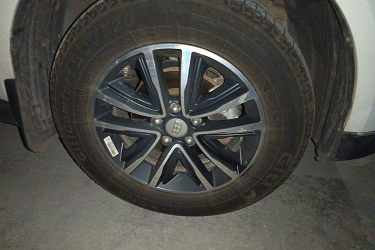 Used Geely Auto Vision X6 2019 1.4T CVT 4G Connected Flagship Version China VI Standard Right Front Wheel Hub