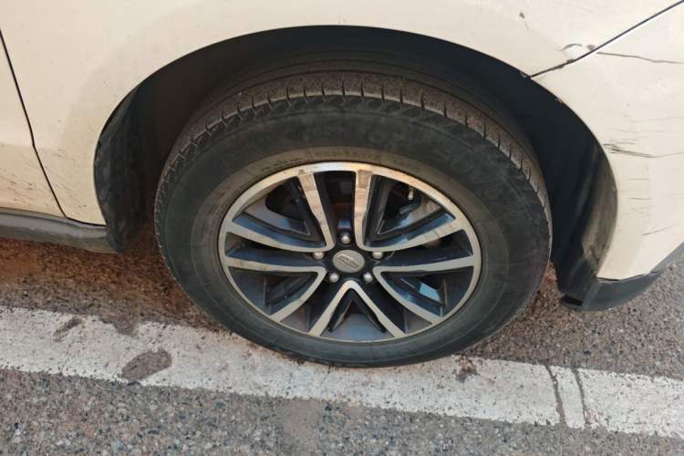 Used Geely Auto Vision X6 2019 1.4T Manual 4G Connect Luxury Model China VI Standard Right Front Wheel Hub