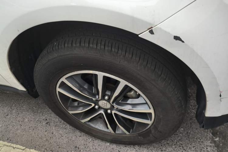 Used Geely Auto Vision X6 2019 1.4T CVT 4G Connected Luxury Version China VI Standard Right Front Wheel Hub