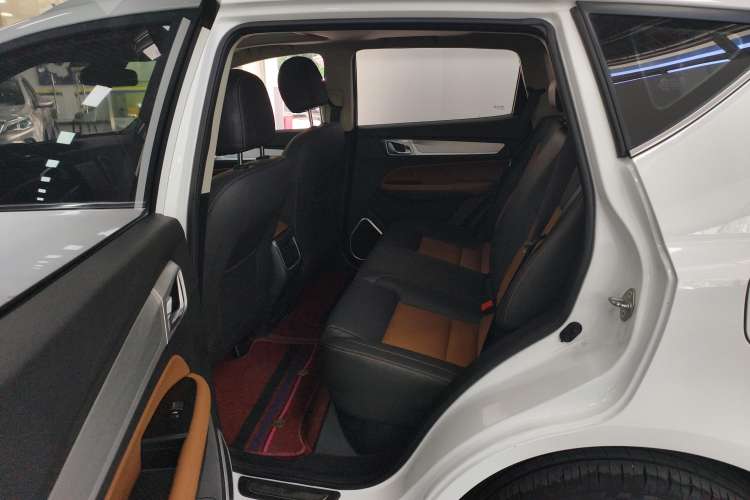 Used Geely Auto Vision X6 2019 1.4T CVT 4G Connected Luxury Version China V Standard Right Rear Seat