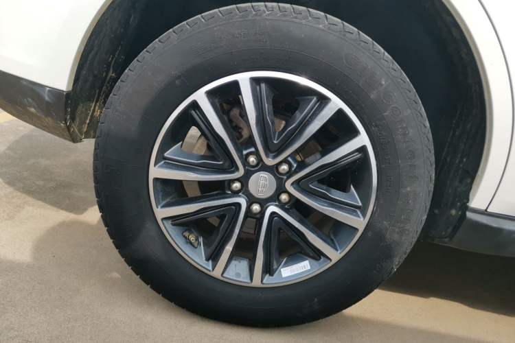 Used Geely Auto Vision X6 2019 1.4T CVT 4G Connected Luxury Version China VI Standard Right Rear Wheel Hub