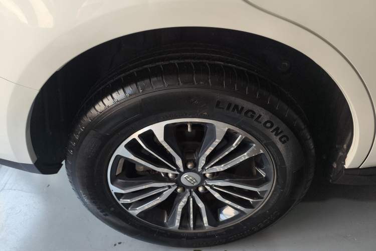 Used Geely Auto Vision X6 2019 1.8L Manual 4G Connect Luxury Version China V Standard Right Rear Wheel Hub