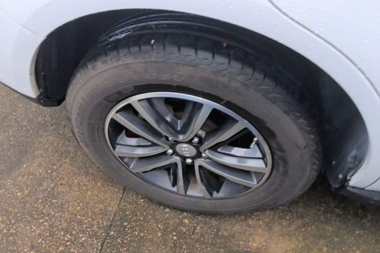 Used Geely Auto Vision X6 2019 1.4T CVT 4G Connected Luxury Version China VI Standard Right Rear Wheel Hub