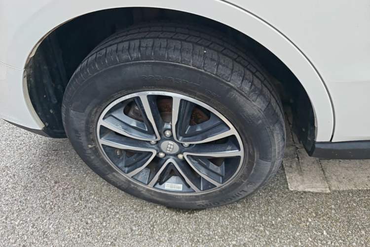 Used Geely Auto Vision X6 2019 1.4T CVT 4G Connected Luxury Version China VI Standard Right Rear Wheel Hub