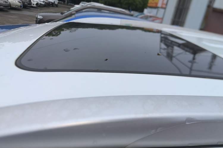 Used Geely Auto Vision X6 2019 1.4T CVT 4G Connected Luxury Version China VI Standard Roof