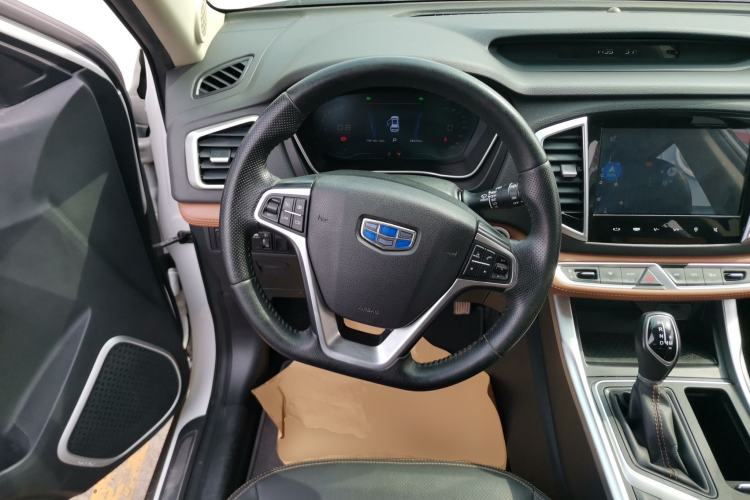 Used Geely Auto Vision X6 2019 1.4T CVT 4G Connected Luxury Version China VI Standard Steering Wheel
