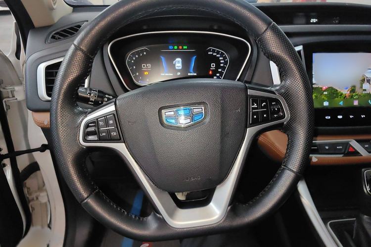 Used Geely Auto Vision X6 2019 1.4T CVT 4G Connected Luxury Version China VI Standard Steering Wheel