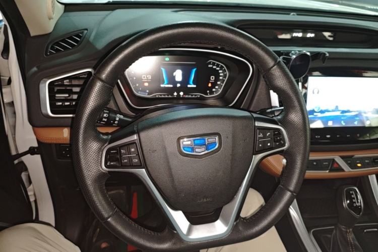 Used Geely Auto Vision X6 2019 1.4T CVT 4G Connected Luxury Version China VI Standard Steering Wheel