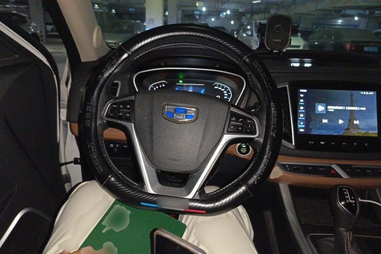 Used Geely Auto Vision X6 2019 1.4T CVT 4G Connected Flagship Version China VI Standard Steering Wheel