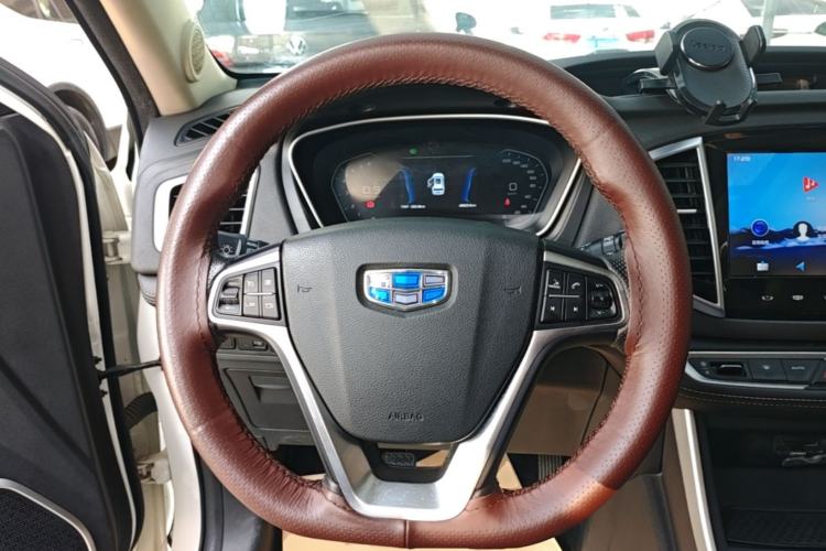 Used Geely Auto Vision X6 2019 1.4T Manual 4G Connect Luxury Model China VI Standard Steering Wheel
