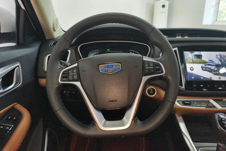 Used Geely Auto Vision X6 2019 1.4T CVT 4G Connected Luxury Version China V Standard Steering Wheel