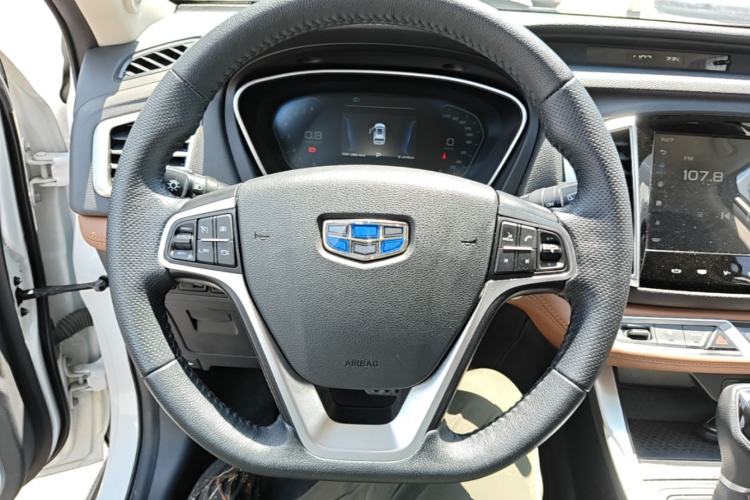 Used Geely Auto Vision X6 2019 1.4T CVT 4G Connected Luxury Version China VI Standard Steering Wheel