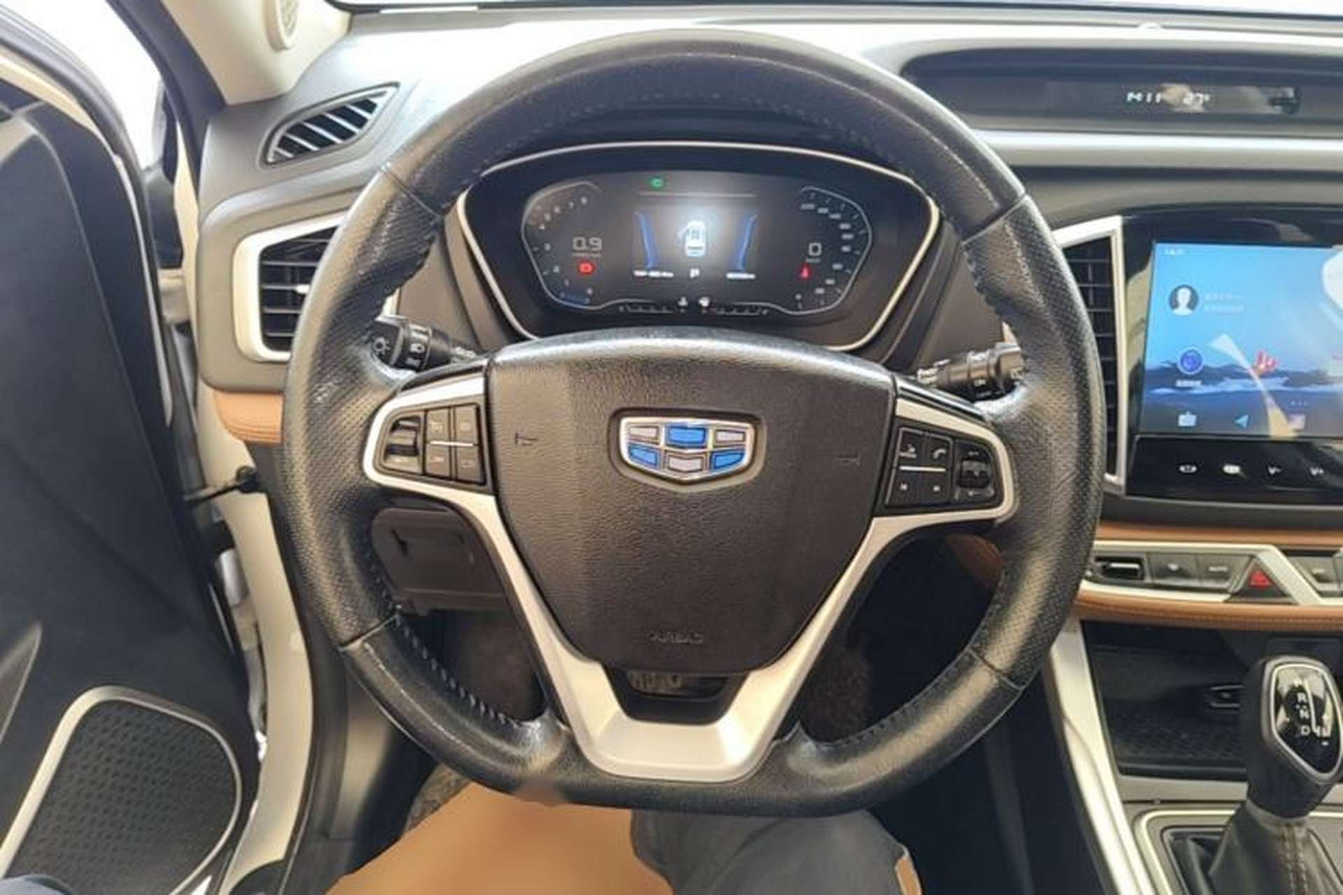 Used Geely Auto Vision X6 2019 1.4T CVT 4G Connected Flagship Version China VI Standard Steering Wheel