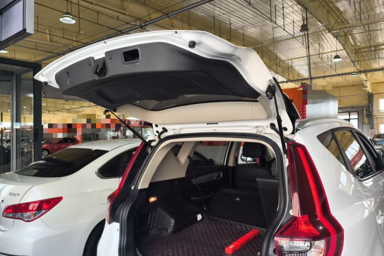 Used Geely Auto Vision X6 2019 1.8L Manual 4G Connect Luxury Version China V Standard Trunk