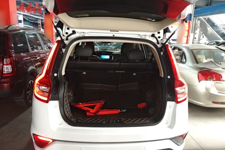 Used Geely Auto Vision X6 2019 1.4T CVT 4G Connected Luxury Version China VI Standard Trunk