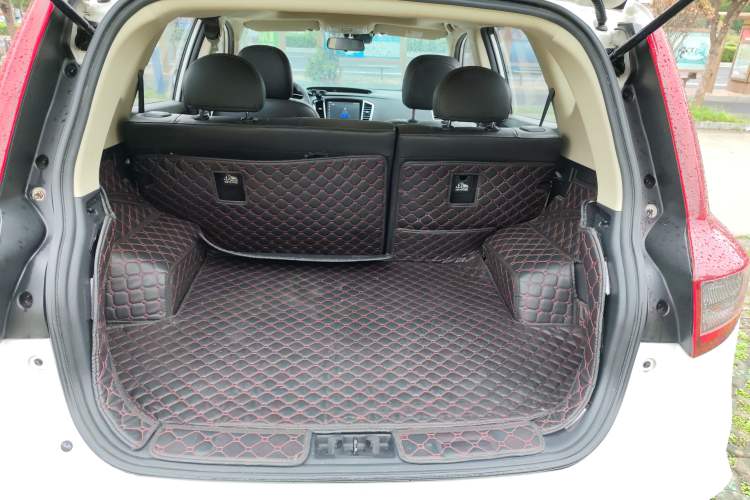 Used Geely Auto Vision X6 2019 1.4T CVT 4G Connected Luxury Version China VI Standard Trunk