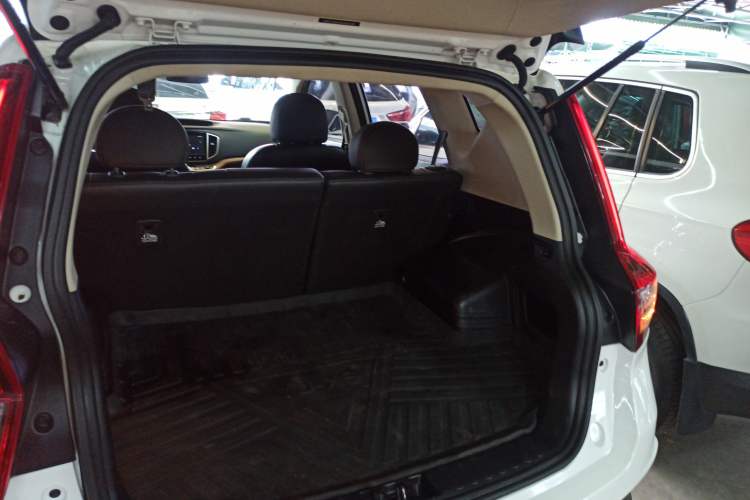 Used Geely Auto Vision X6 2019 1.4T CVT 4G Connected Luxury Version China VI Standard Trunk