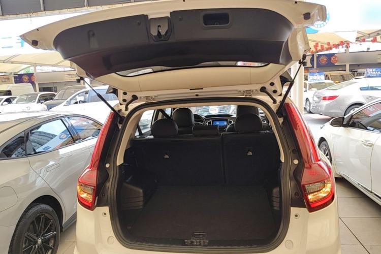 Used Geely Auto Vision X6 2019 1.4T CVT 4G Connected Flagship Version China VI Standard Trunk