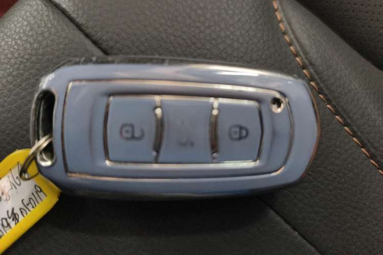 Used Geely Auto Vision X6 2019 1.4T CVT 4G Connected Luxury Version China V Standard Vehicle Key