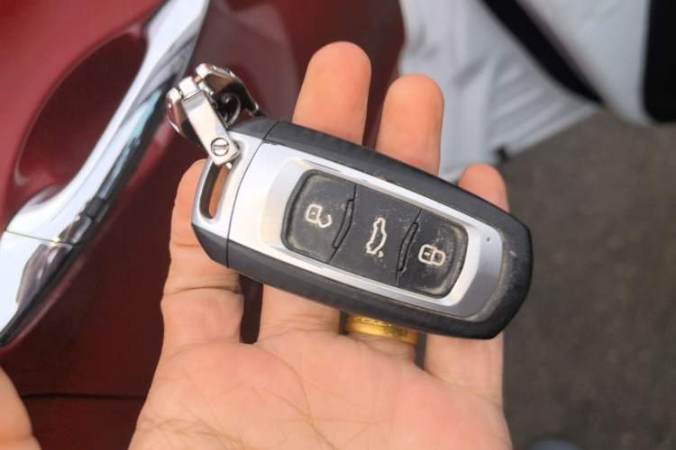Used Geely Auto Vision X6 2019 1.4T CVT 4G Connected Luxury Version China VI Standard Vehicle Key