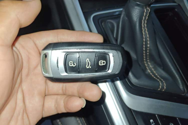 Used Geely Auto Vision X6 2019 1.4T CVT 4G Connected Luxury Version China VI Standard Vehicle Key