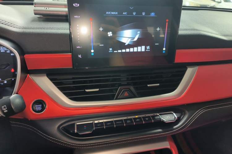 Used Geely Auto Vision X6 2020 1.4T Manual Luxury Model Audio And AC Panel