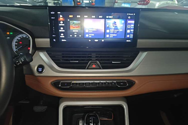 Used Geely Auto Vision X6 2020 1.4T CVT Luxury Edition Audio And AC Panel
