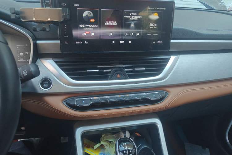 Used Geely Auto Vision X6 2020 1.4T CVT Asian Games Edition Audio And AC Panel