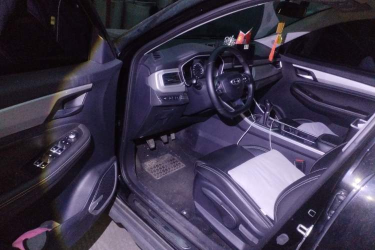 Used Geely Auto Vision X6 2020 1.4T Manual Luxury Model Driver Seat