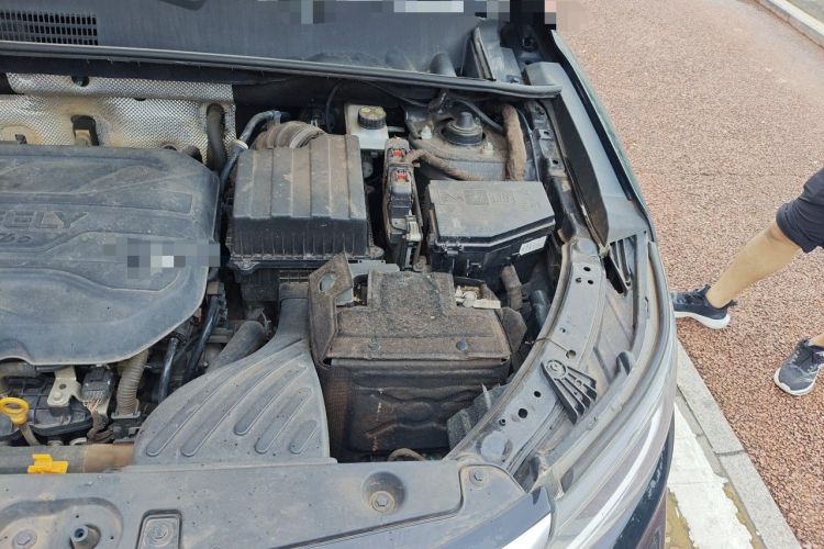 Used Geely Auto Vision X6 2020 1.4T CVT Luxury Edition Engine Bay Left
