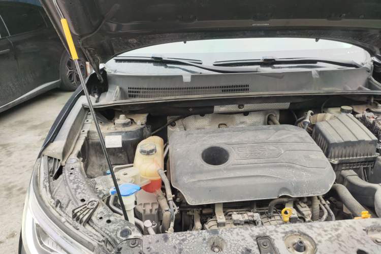 Used Geely Auto Vision X6 2020 1.4T CVT Luxury Edition Engine Bay Right