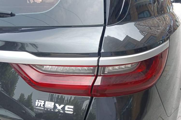 Used Geely Auto Vision X6 2020 1.4T CVT Luxury Edition Exterior 3
