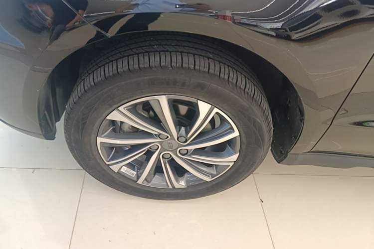 Used Geely Auto Vision X6 2020 1.4T CVT Luxury Edition Exterior 4