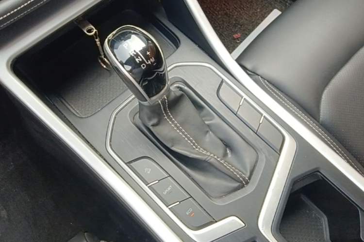 Used Geely Auto Vision X6 2020 1.4T CVT Luxury Edition Gear Lever