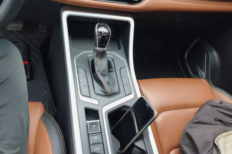 Used Geely Auto Vision X6 2020 1.4T CVT Asian Games Edition Gear Lever