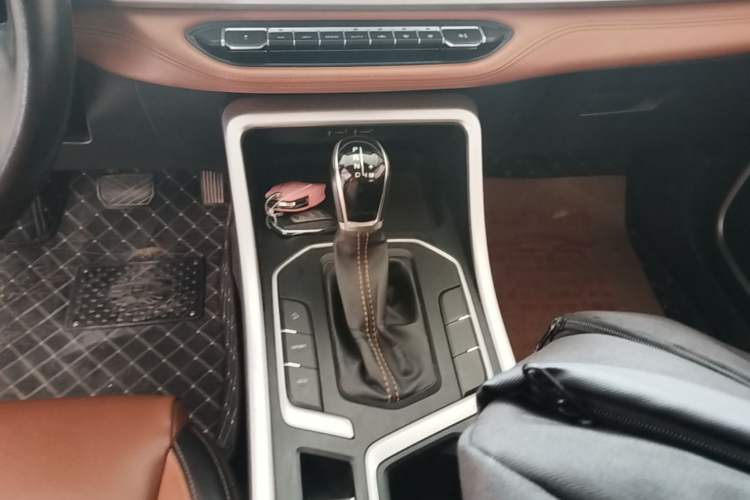 Used Geely Auto Vision X6 2020 1.4T CVT Asian Games Edition Gear Lever