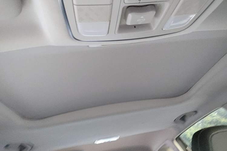 Used Geely Auto Vision X6 2020 1.4T Manual Luxury Model Headliner