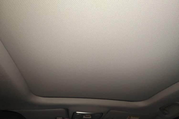 Used Geely Auto Vision X6 2020 1.4T CVT Asian Games Edition Headliner