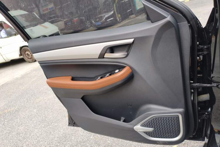 Used Geely Auto Vision X6 2020 1.4T CVT Asian Games Edition Left Front Door Interior
