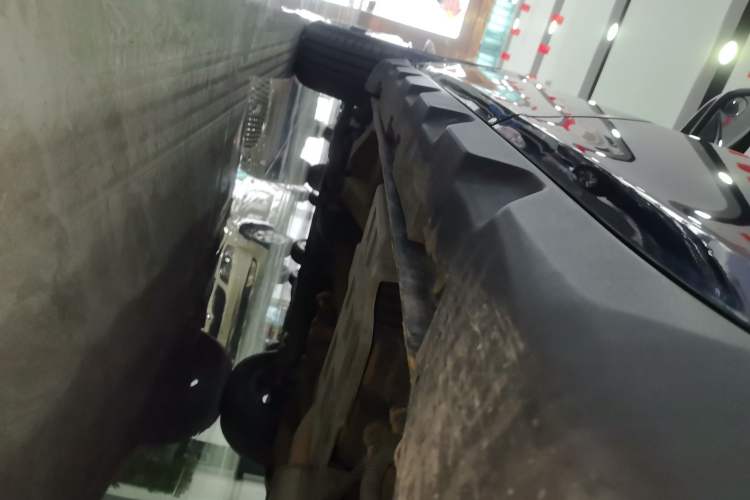 Used Geely Auto Vision X6 2020 1.4T Manual Luxury Model Left Side Sill