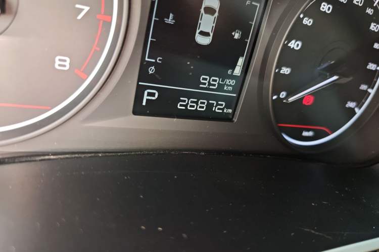 Used Geely Auto Vision X6 2020 1.4T Automatic Luxury Model Odometer Close Up